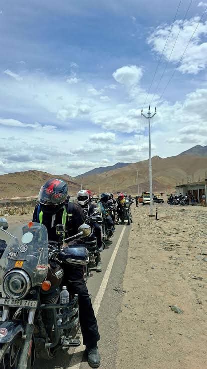 HIMALAYAN BIKE RIDE ADVENTURE - LADAKH photo 16