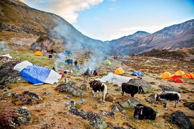 Makalu Base Camp Trek photo 10