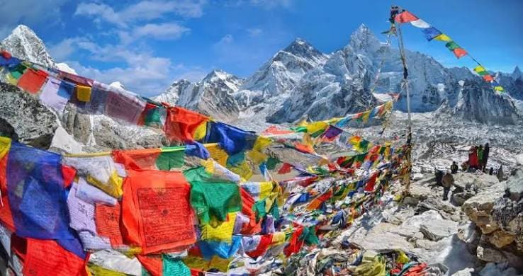 Gokyo Lake Trek: Turquoise Waters & Himalayan Panorama photo 14