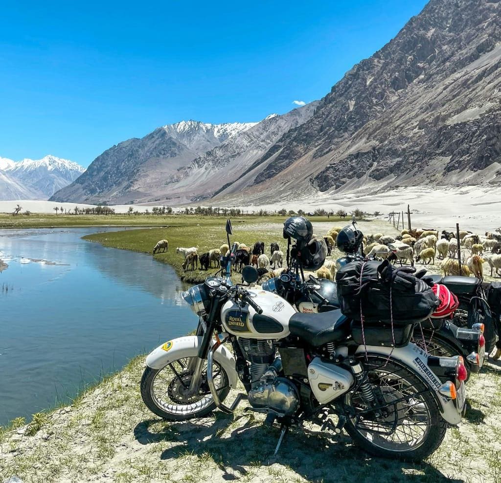 HIMALAYAN BIKE RIDE ADVENTURE - LADAKH photo 13