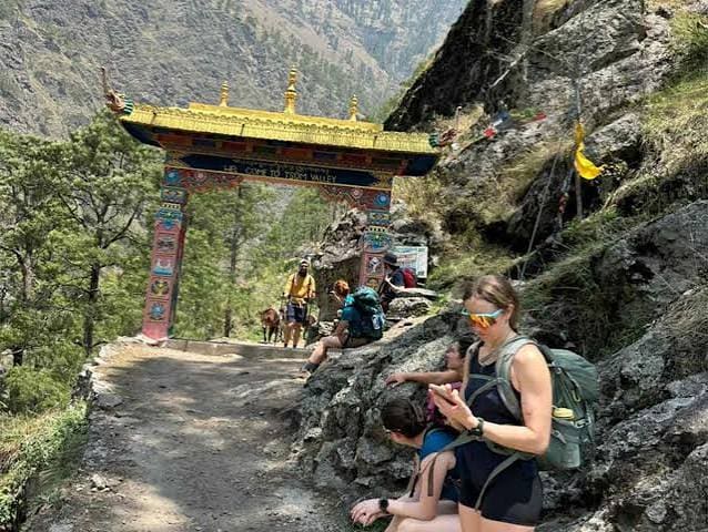 Tsum Valley Trek photo 7