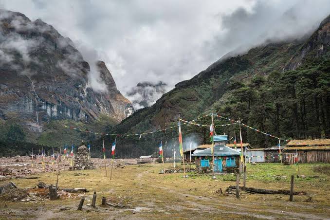 Makalu Base Camp Trek photo 6