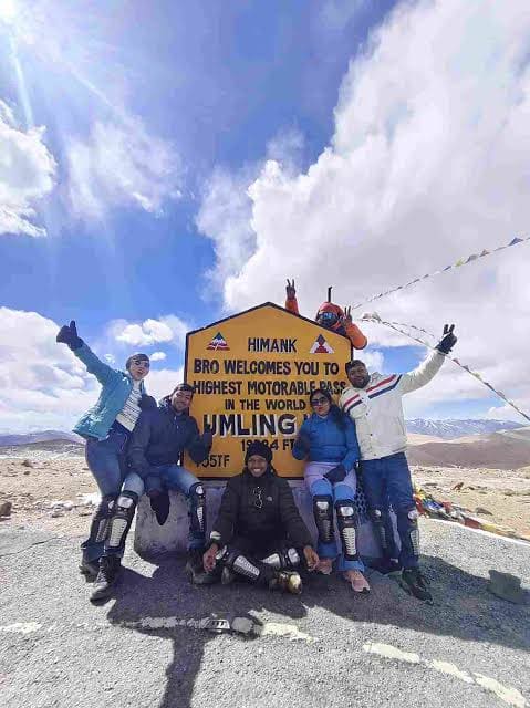 HIMALAYAN BIKE RIDE ADVENTURE - LADAKH photo 10