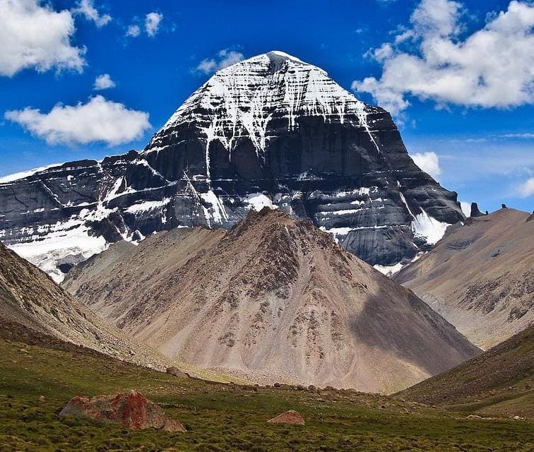 HOLY MT. KAILASH, MANASARUVAR & LHASA TOUR