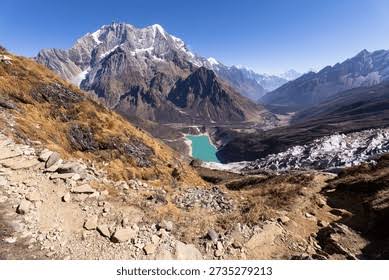 Manaslu Circuit Trek photo 17