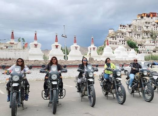 HIMALAYAN BIKE RIDE ADVENTURE - LADAKH photo 6
