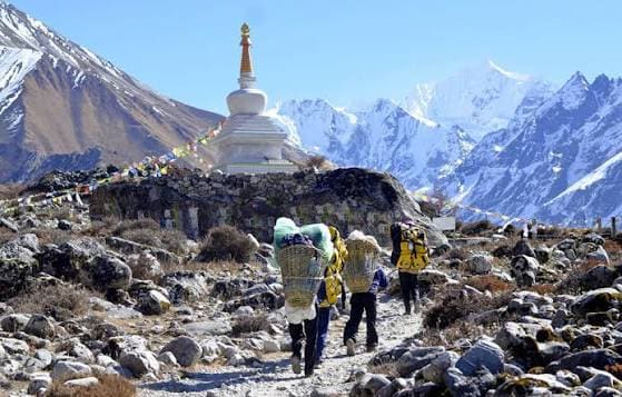 Langtang Valley Trek photo 4